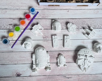 Star Wars inspired plaster of paris craft box  - Activity set - Room decoration - Childrens Gifts - Gifts - Paintable - Painting