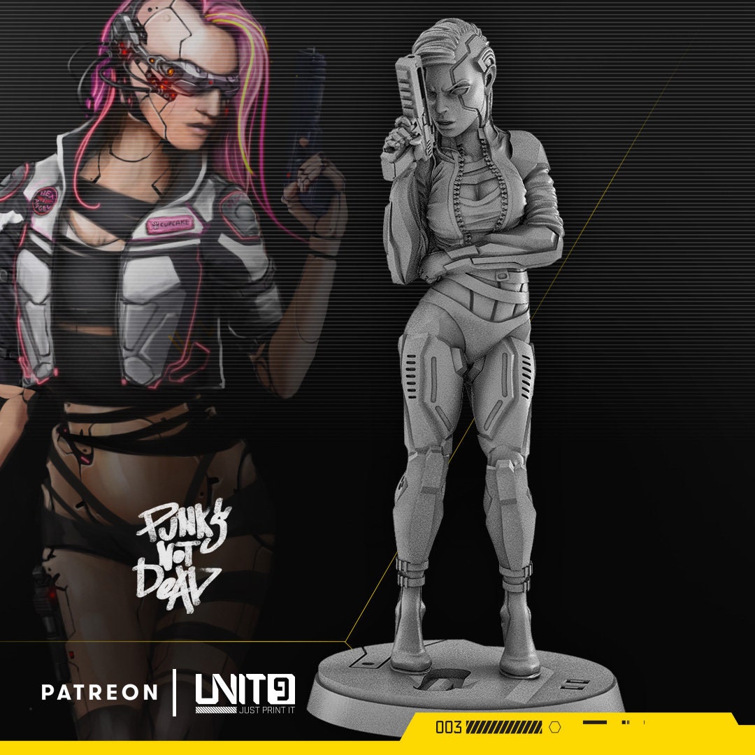 0093) Female cyberpunk with guns and sci-fi legs - Claudio Casini Art -  Miniatures by