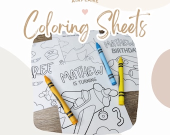 Puede incluir: Un conjunto de hojas de colorear imprimibles con aviones. Las hojas incluyen el texto "Airplane Coloring Sheets", "Mathew is turning" y "Mathew Birthday".