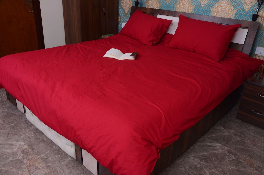 Maroon Cotton Bedding Set 1 Duvet Cover and 2 Pillowcases Softened