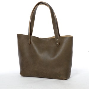 Olive distressed leather bag, tote leather bag, real leather bag, casual bag, shopping bag, medium size bag. CHIARA SM image 2