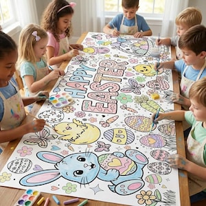 Op de afbeelding: Een grote, witte Happy Easter kleurplaat met een konijn, eieren, bloemen en de tekst "Happy Easter". Kinderen zitten rond een tafel en schilderen de kleurplaat met waterverf. De kleurplaat is ontworpen voor Pasen.