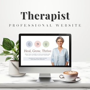 Könnte beinhalten: Ein Computerbildschirm zeigt eine Website für einen Therapeuten. Die Website zeigt ein Foto einer lächelnden Frau und den Text "Heilen, Wachsen, Gedeihen". Der Text "Bereit für eine Reise der Selbstfindung und Heilung? Lasst uns diesen Weg gemeinsam gehen." wird ebenfalls auf dem Bildschirm angezeigt. Die Website enthält auch einen Call-to-Action, um eine kostenlose 20-minütige Erkundungssitzung zu planen.