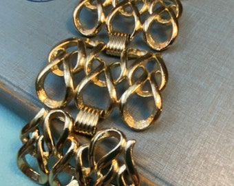 Vintage Signed Sarah Coventry Gold-toned Chunky Link Bracelet
