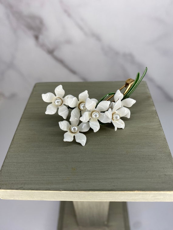 Enameled White Blossoms with Pearl Center Floral … - image 1