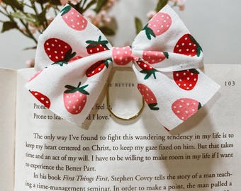 Berry Sweet - bow bookmark