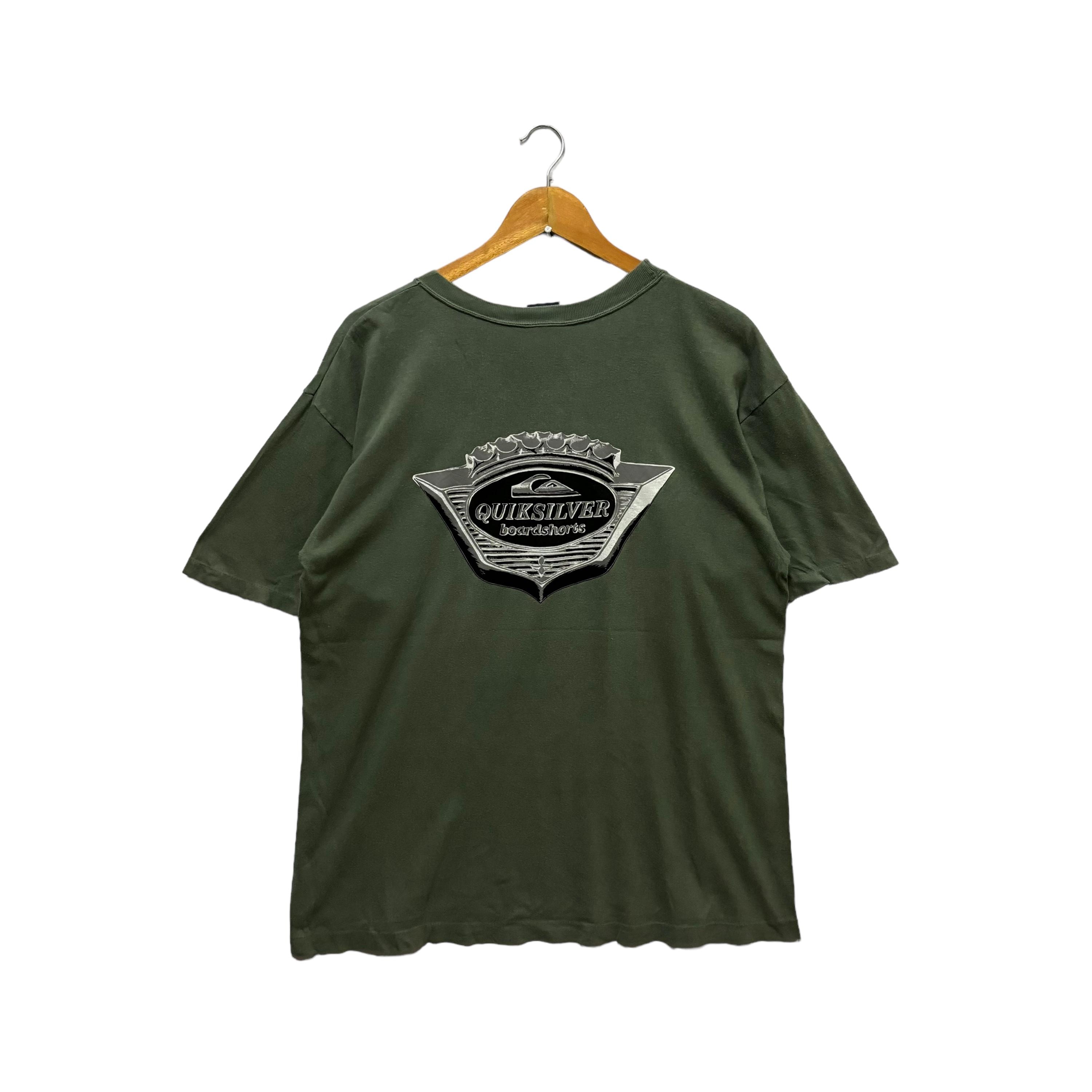 Pantaloncini da surf Quiksilver Surf Vintage Design Grande logo grafico made in Japan Streetwear Style Casual Outfit Fashion Top tees Tshirt Verde Grande