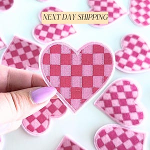Pink Checkered Heart Patch Retro Hat Patch Pink Patches for Girl Clothing Patches Small Sew on Appliqué Tote Bag Patch for Women Trucker Hat
