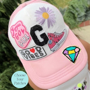 Gorra de camionero con parche de chenilla para niñas, regalo personalizado con monograma para niña pequeña, regalo de cumpleaños para niña de 3 años, regalo de tercer cumpleaños para sobrina.