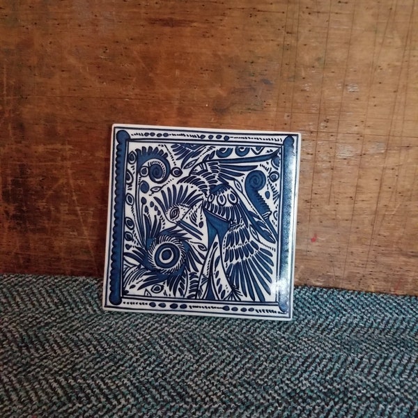 Vintage Taxco tile by Felix Tissot, blue and white bird design 6 x 6