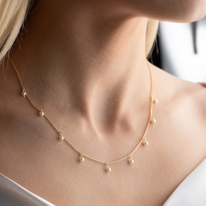 Pearl Necklace, Gold Pearl Necklace, Tiny Pearl Necklace, Pearl Choker, Dainty Pearl Necklace, Mothers Day Gift Gifts, Christmas Gift