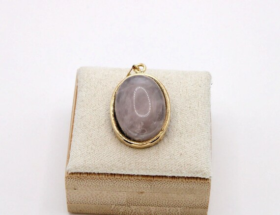 Pendentif en or jaune orné d'un cabochon de Quart… - image 4