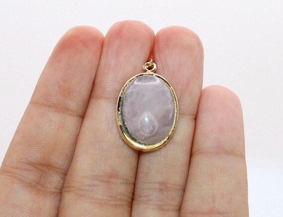 Pendentif en or jaune orné d'un cabochon de Quart… - image 6