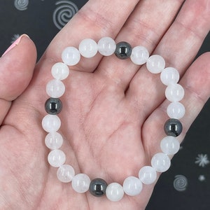 White jade and hematite elastic stone bracelet