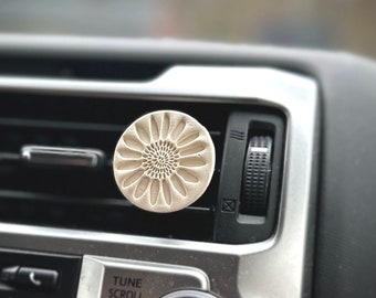 Car air freshener vent clip | Daisy |Essential Oil diffuser |Handmade Ceramics | Car accessories | Mother’s Day gift | Aromatherapy | Clip