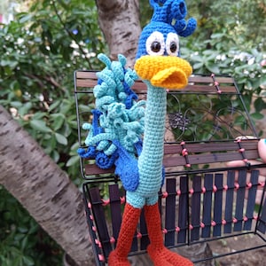 Crocheted Road Runner Cartoon network Cartoon Character Plush knitted animation toy the bird runner in blue knitted bird runner