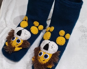 Handmade winter socks for children,funny lion faces,warm knitted socks,playing lions,lion applique,funny warms,knitted lions