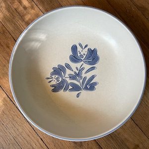 Vintage Pfaltzgraff Stoneware Bowl