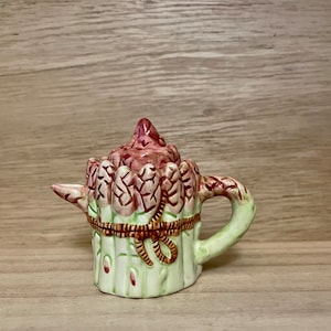 Vintage Mini Asparagus Bunch Teapot 2.25”
