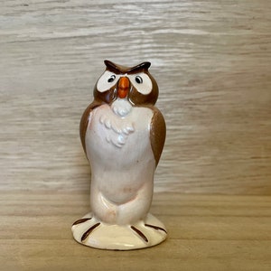 Vintage Walt Disney Prod. Owl porcelain figurine, Beswick England
