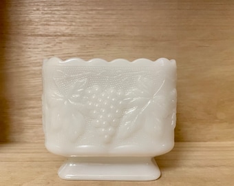 Vintage Keen Industries Milk Glass Harvest Grape Square Footed Vase