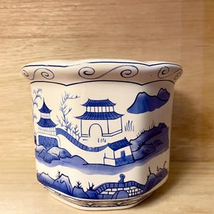 Vintage Blue and White Chinoiserie Porcelain Cache Pot 5” Planter