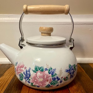 Vintage Floral Tea Kettle with Wooden Handle