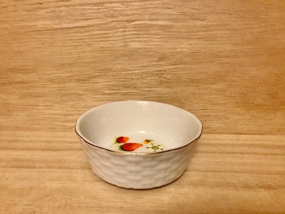 Vintage John Wagner & Sons Strawberry Trinket Dish - image 5