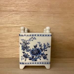 Vintage 3” White & Blue Floral Porcelain Square Cache Pot