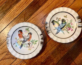 Par de platos vintage japoneses de cerámica con ilustraciones de aves