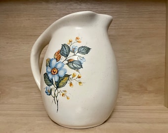 Pot à crème/petit pichet floral bleu en poterie des montagnes Rocheuses