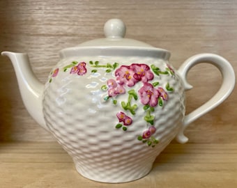 Vintage Teleflora White Basket Style Teapot with Pink Flowers