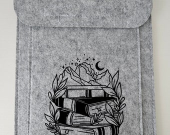 Grey Book Cover, Mountain & Stars Design ACOTAR themed velaris city of starlight bookish kindle sleeve