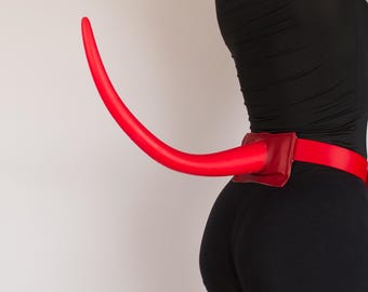 HyperMotion tail 20" with a faux leather belt holster, Wagging SuperMotion tail
