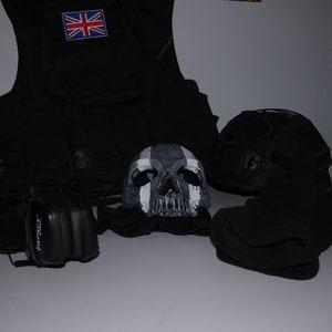 Full set of ghost. Airsoft or cosplay codmw2