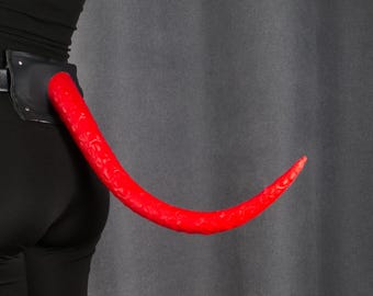 HyperMotion silicone tail 20" with a faux leather belt holster, Dragon pattern, wagging SuperMotion tail