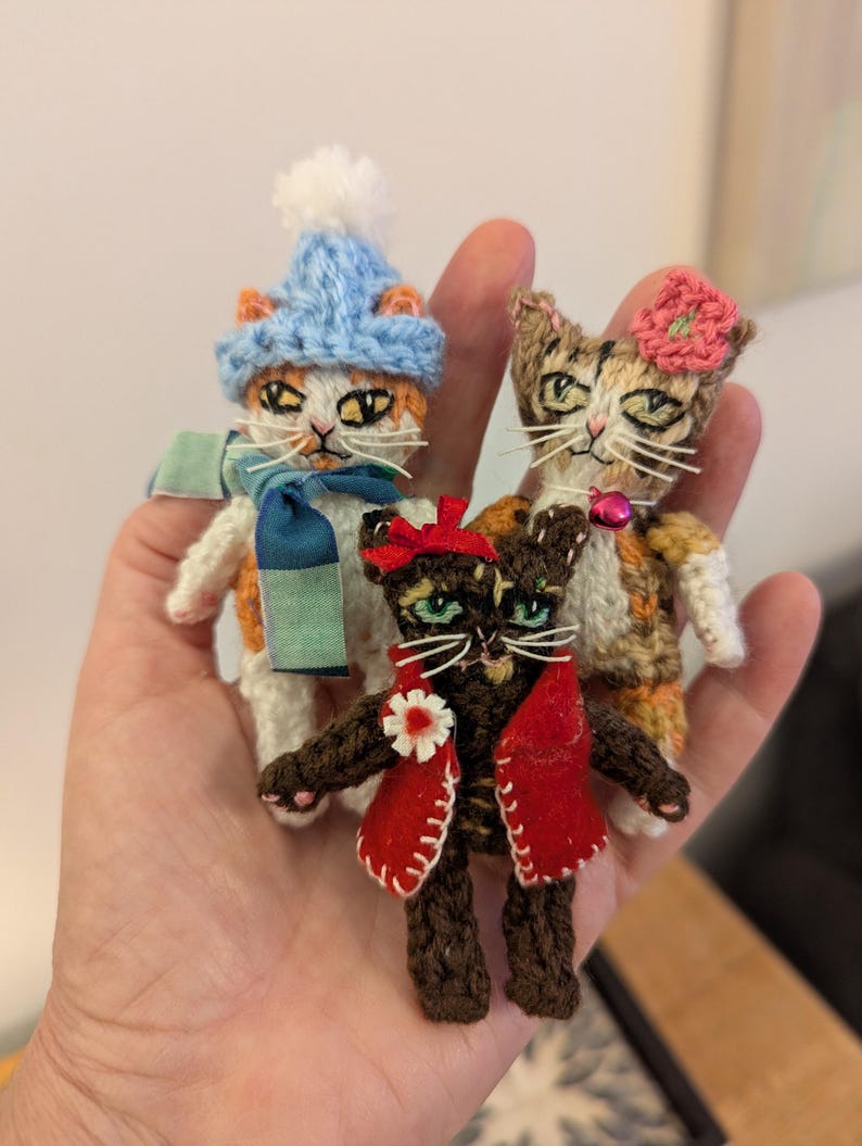 Niedliches gestricktes Katzenmuster mit Bildern - Sofortiger digitaler Download (in den Dateiformaten MS Word und PDF) Bild 6