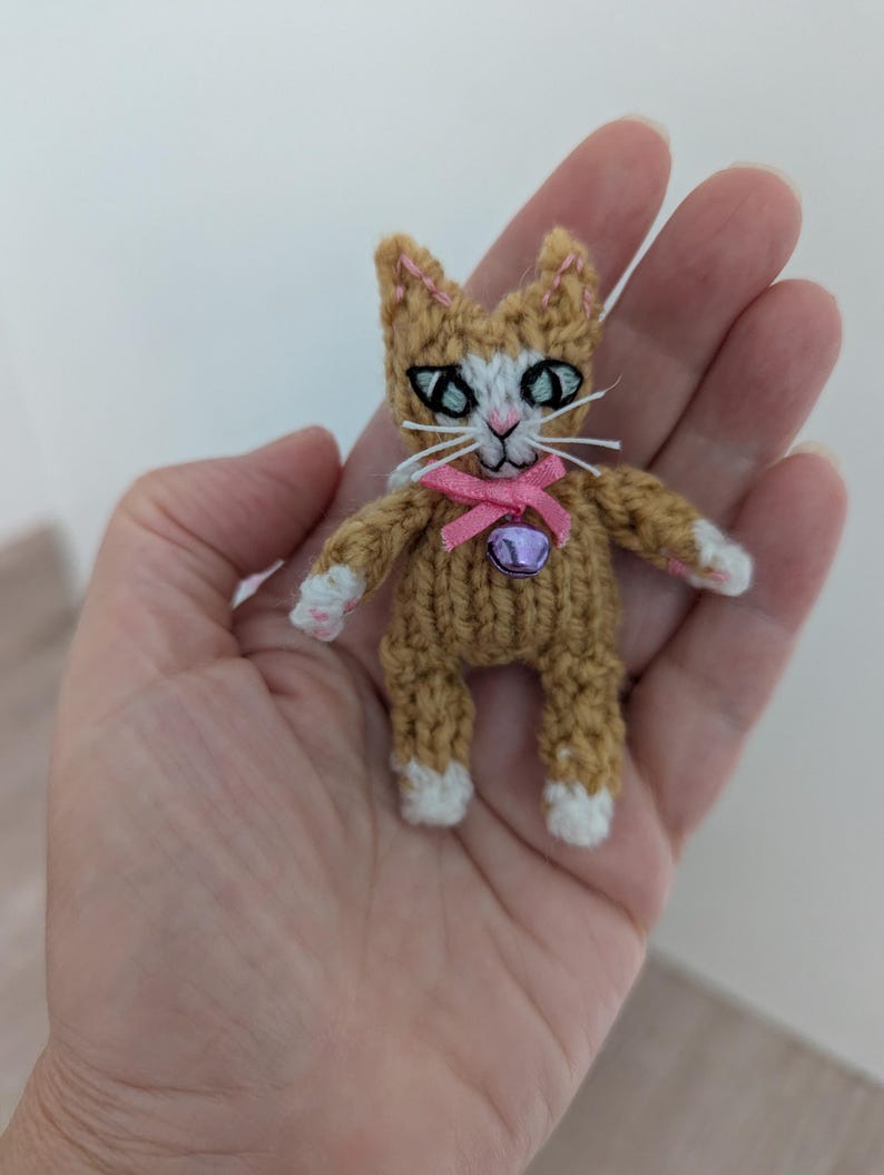 Niedliches gestricktes Katzenmuster mit Bildern - Sofortiger digitaler Download (in den Dateiformaten MS Word und PDF) Bild 13