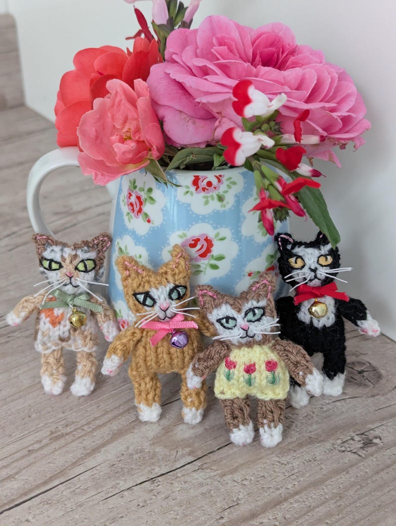 Niedliches gestricktes Katzenmuster mit Bildern - Sofortiger digitaler Download (in den Dateiformaten MS Word und PDF) Bild 15