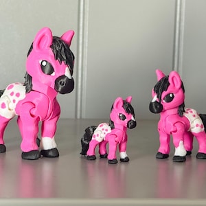 Mini Horse Figurine: Fidget Desk Toy