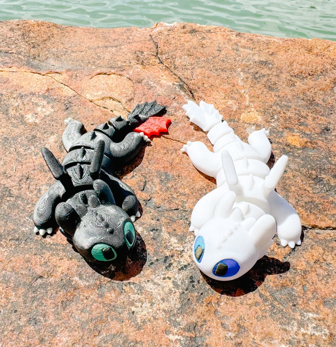 【新品未開封】映画 ヒックとドラゴン　カードコレクション　19種ナイトフューリー ヒックとドラゴン カードコレクション ナイトフューリー