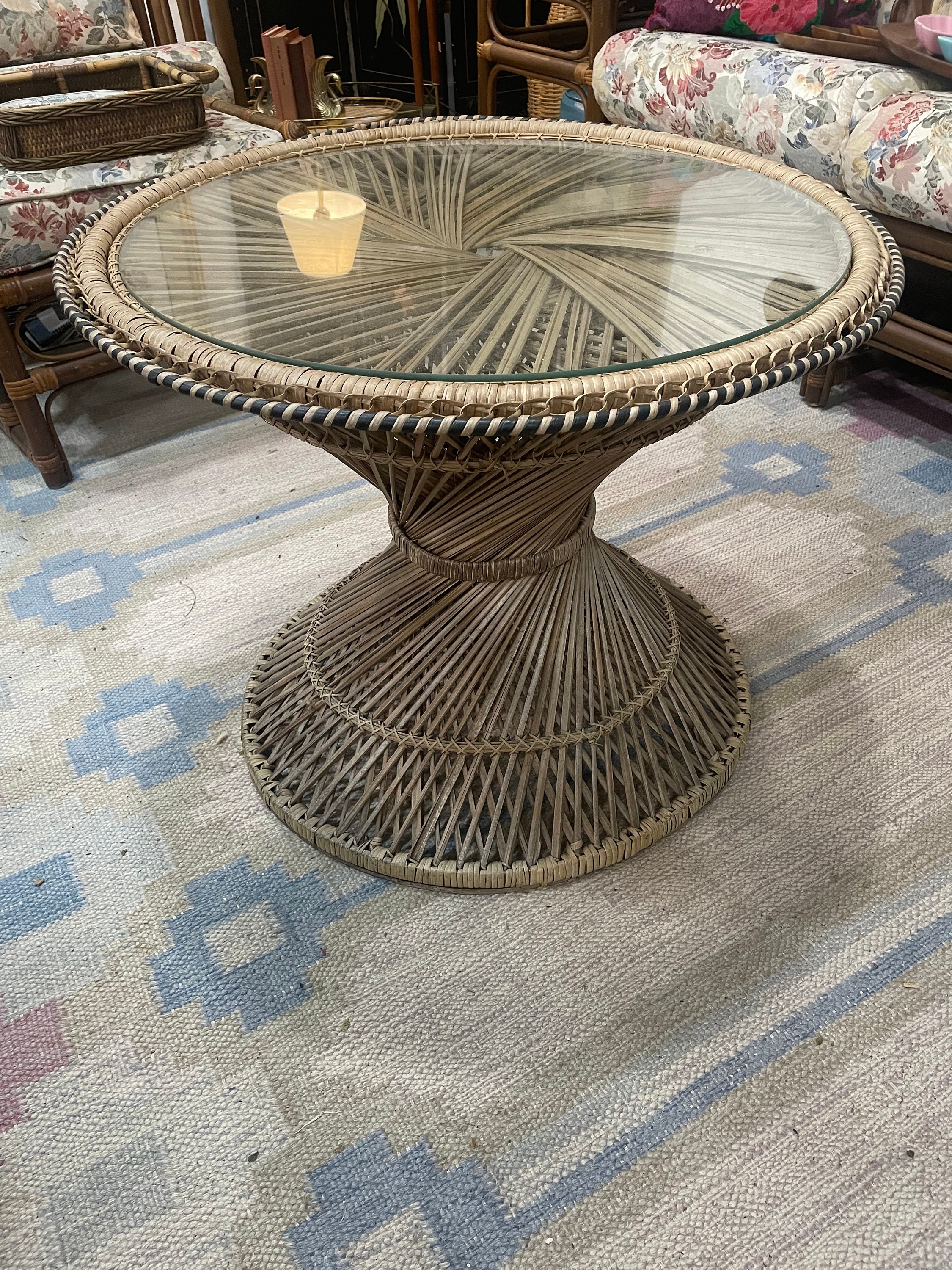 Vintage rattan side table discount