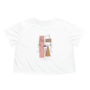 Women&#39;s Flowy Cropped Tee