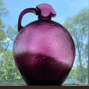 Vtg Ombre Purple Amethyst Textured Flask-Shaped Pitcher Vase