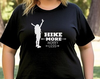 Camiseta gráfica "Camina más, preocúpate menos" - Camiseta de aventura al aire libre