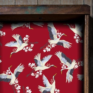 Rivestimento per cassetti in tessuto adesivo Red Crane Floral Peel and Stick per mobili, rivestimento per ripiani in tessuto adesivo non profumato, carta adesiva decorativa in tessuto