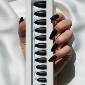 NOIR | Black French | Medium Stiletto | 24 Pieces | Press On Nails | Bold & Elegant Acrylic Nails Set | Removable Reusable NonToxic