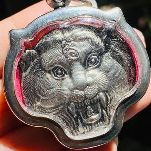 Silver Tiger Amulet Pendant • Thai Lucky Charm for Protection & Courage