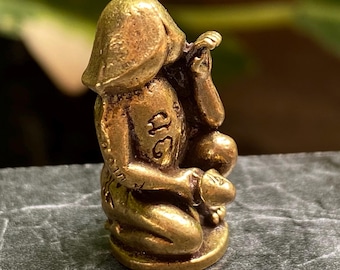 Amuleto tailandés de bronce para la fertilidad • Talismán de energía masculina