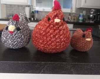 Etta The Hen Crochet Pattern: Kawaii Amigurumi Plush (PDF)
